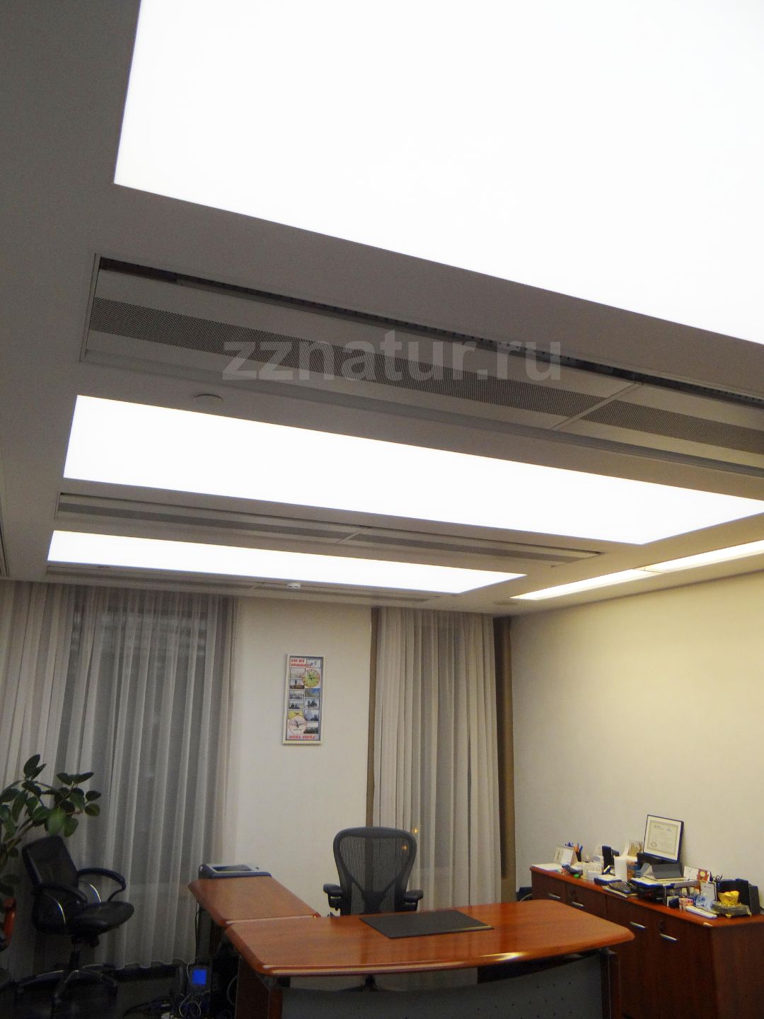 Широкоформатные LED-панели в кабинете